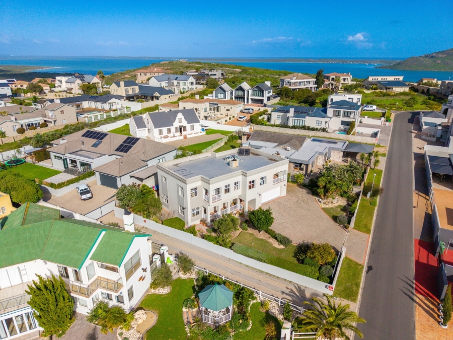 5 Bedroom Property for Sale in Myburgh Park Western Cape